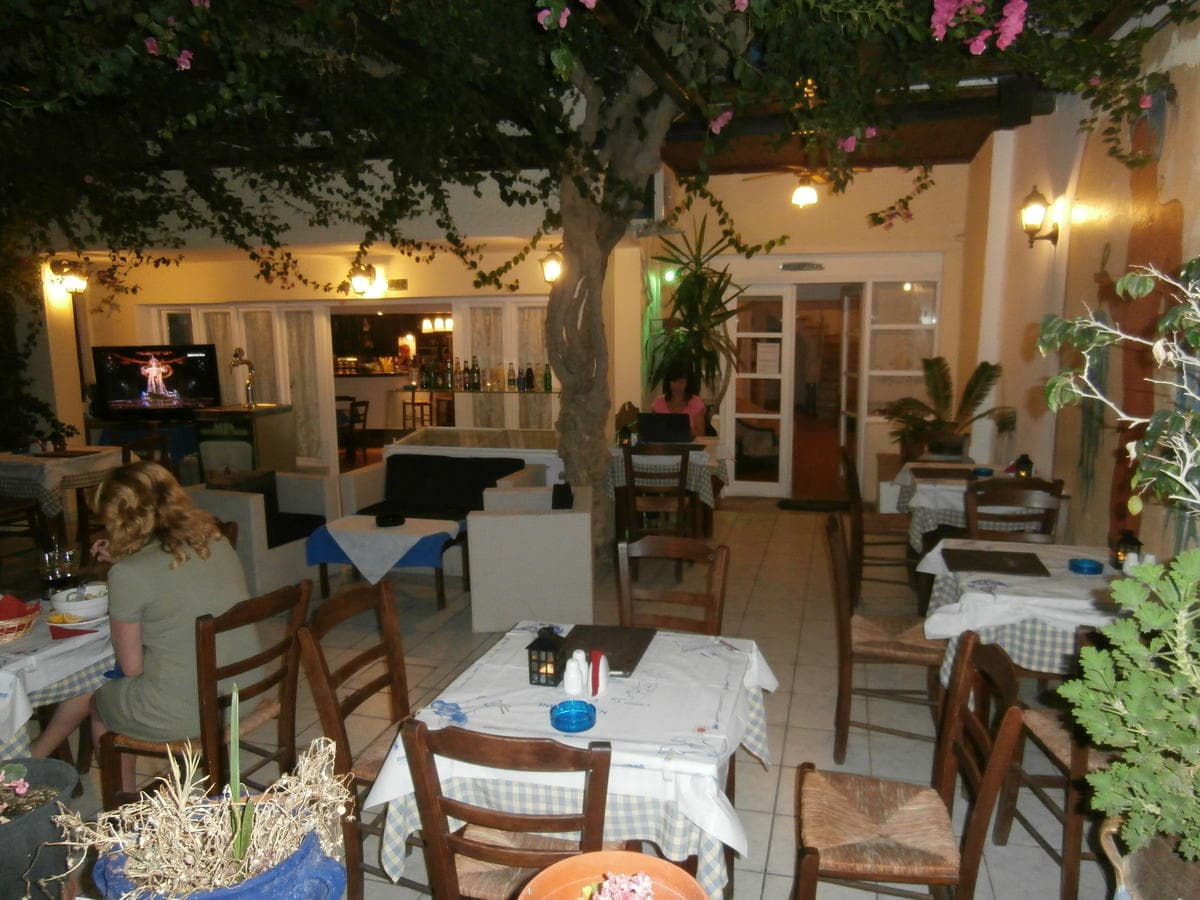 Narkissos Hotel - 4