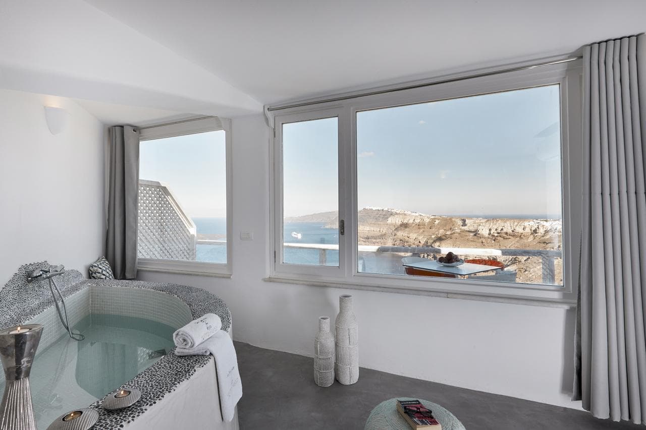 Suites of the Gods Cave Spa Hotel - 12