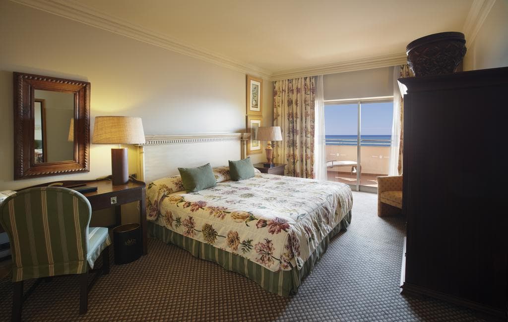 Royal Savoy Hotel - 5