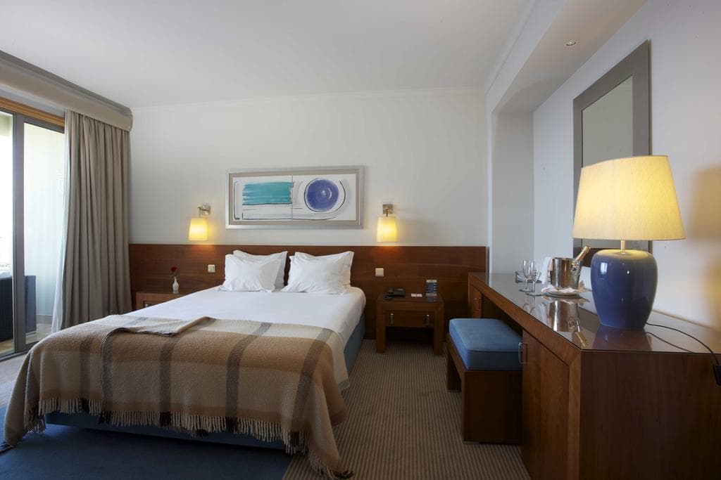 Regency Cliff Hotel - 2