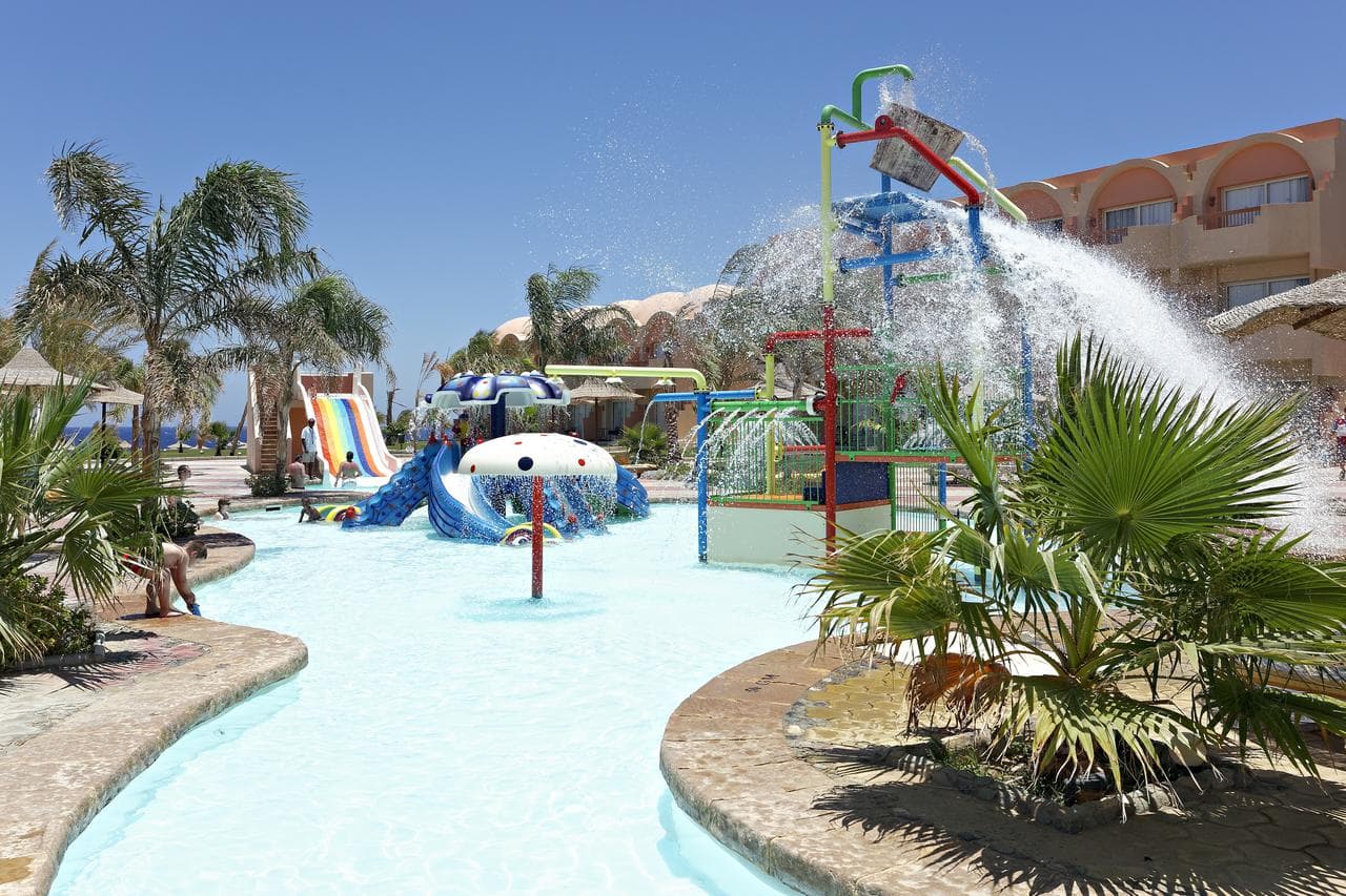 The Three Corners Sea Beach Resort - 4