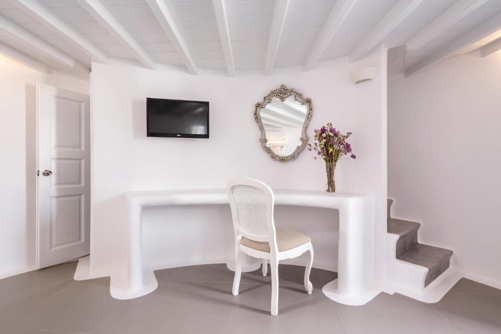 Absolute Mykonos Suites and More - 28