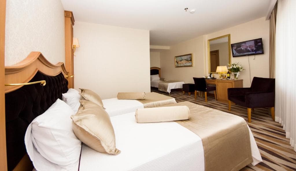 Aprilis Hotel - 43