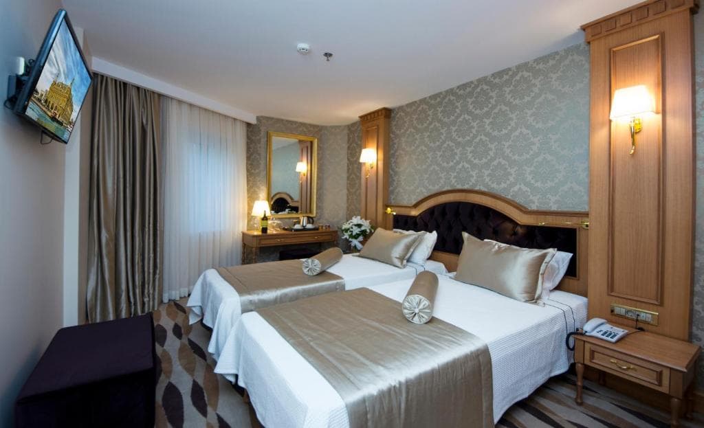 Aprilis Hotel - 9