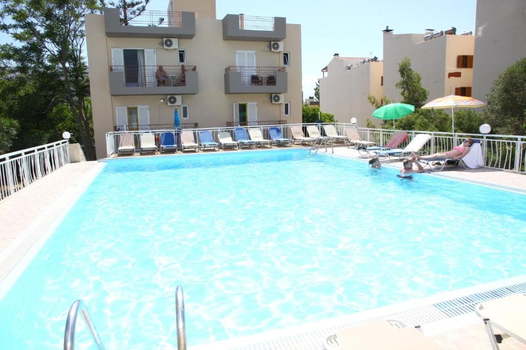 Acropolis Apartments - 1