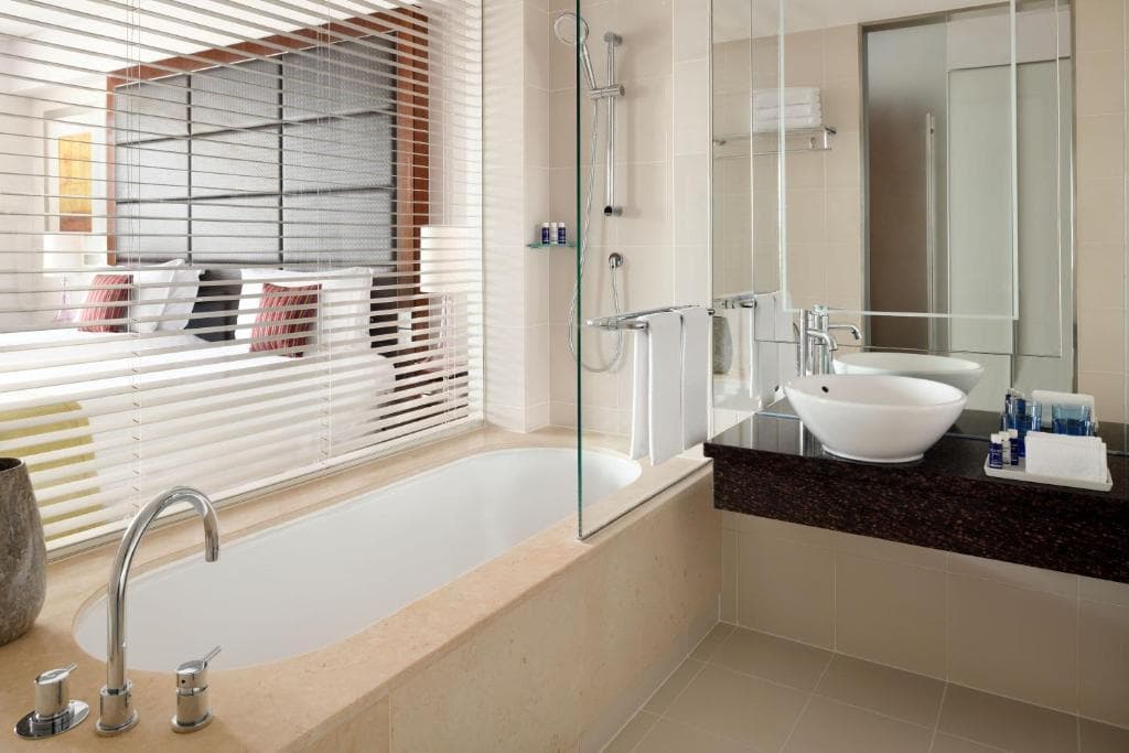 Crowne Plaza Dubai Festival City - 14