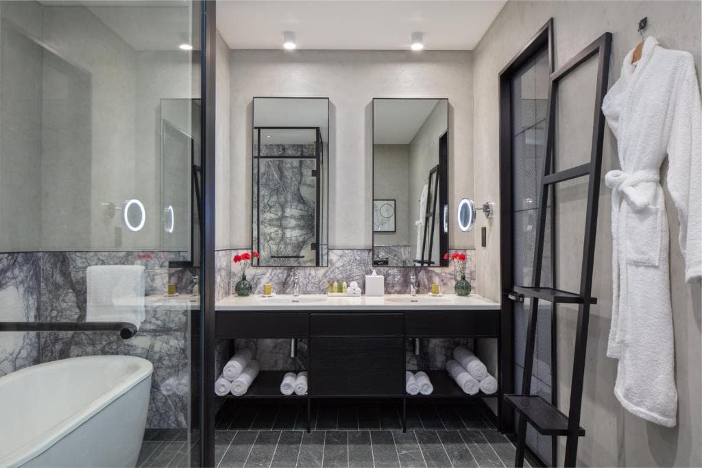 DoubleTree by Hilton Dubai M Square Hotel & Residences - 30