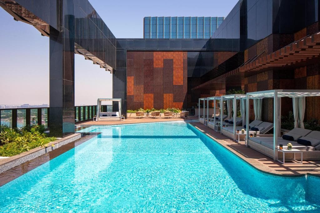 DoubleTree by Hilton Dubai M Square Hotel & Residences - 2