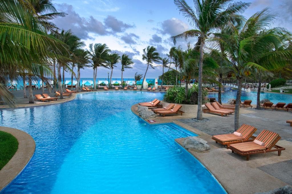 The Pyramid at Grand Cancun by Oasis - 10