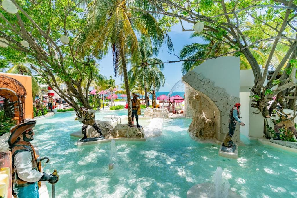 Grand Oasis Palm - 16