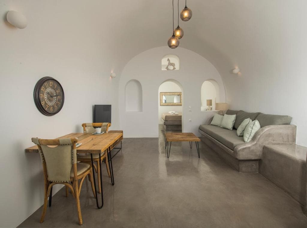 Aqua Serenity Santorini Luxury Suites - 19