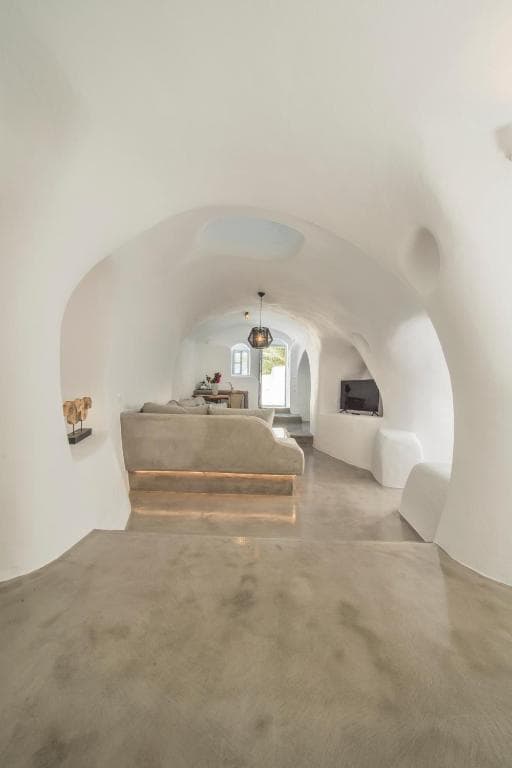Aqua Serenity Santorini Luxury Suites - 43