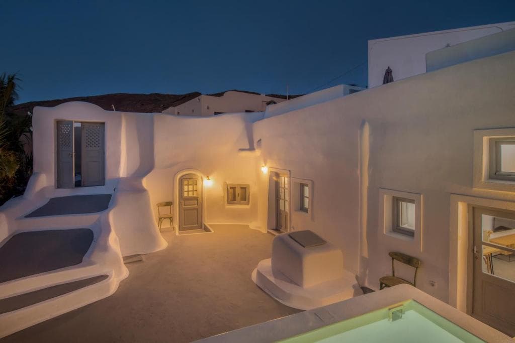 Aqua Serenity Santorini Luxury Suites - 2