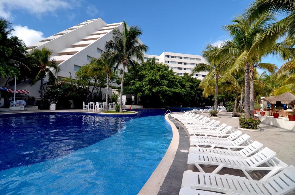 Grand Oasis Palm - 12