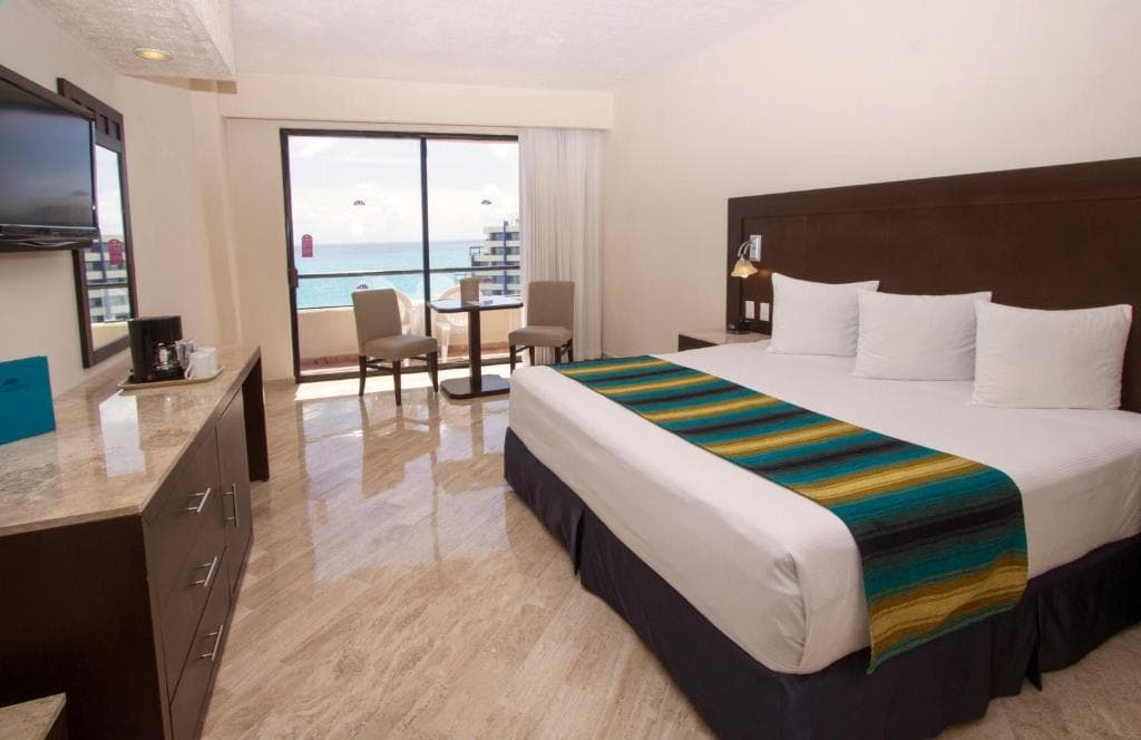 Crown Paradise Club Cancun - 29