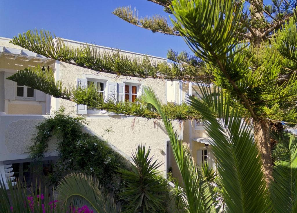 Dolphins Apartments - 12