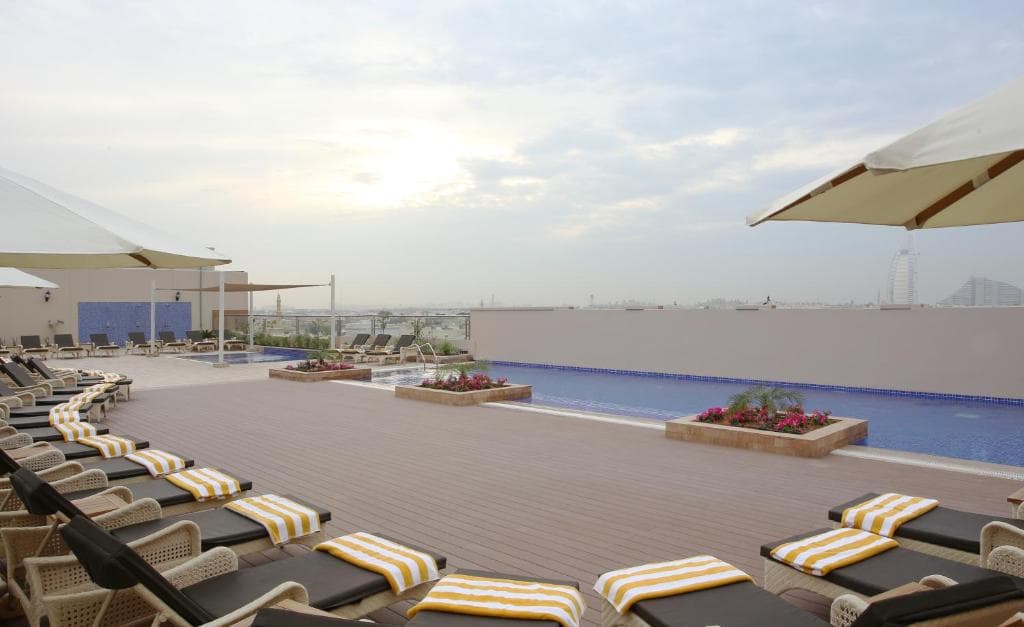 Metropolitan Hotel Dubai - 13