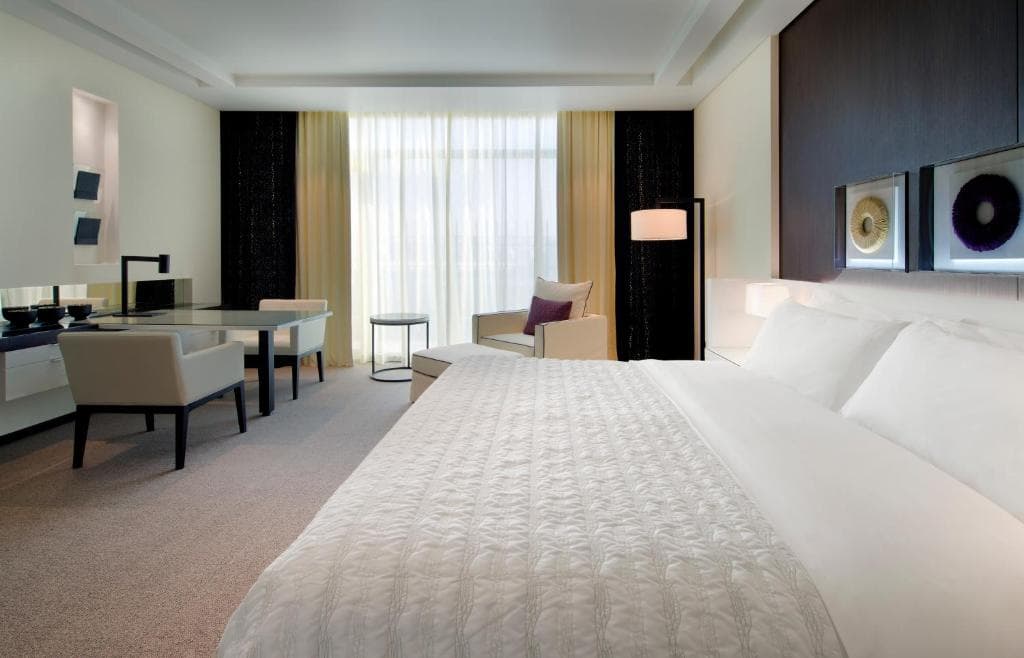 Le Meridien Dubai Hotel & Conference Centre - 25