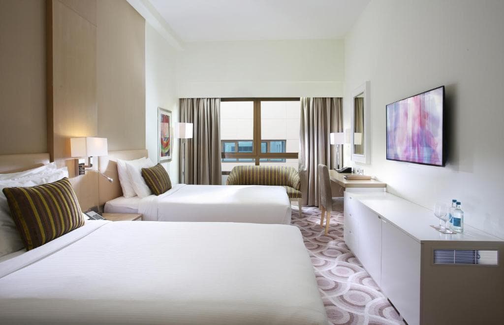 Metropolitan Hotel Dubai - 5