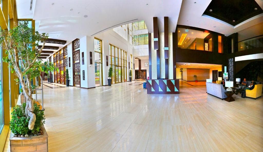 Metropolitan Hotel Dubai - 14