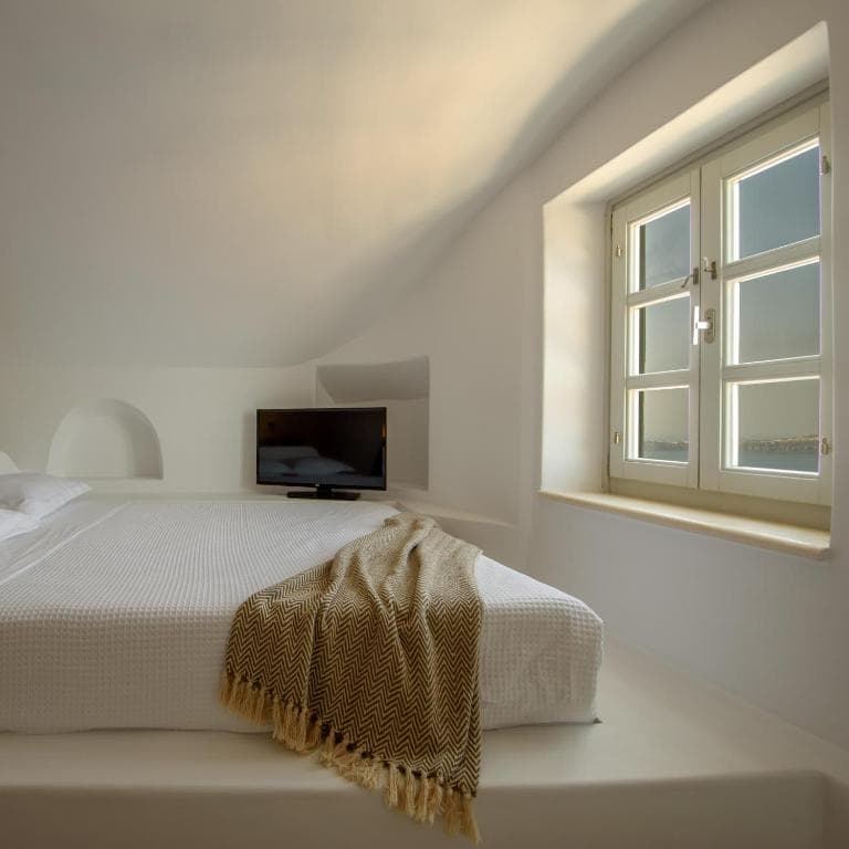 Nefeles Luxury Suites - 32