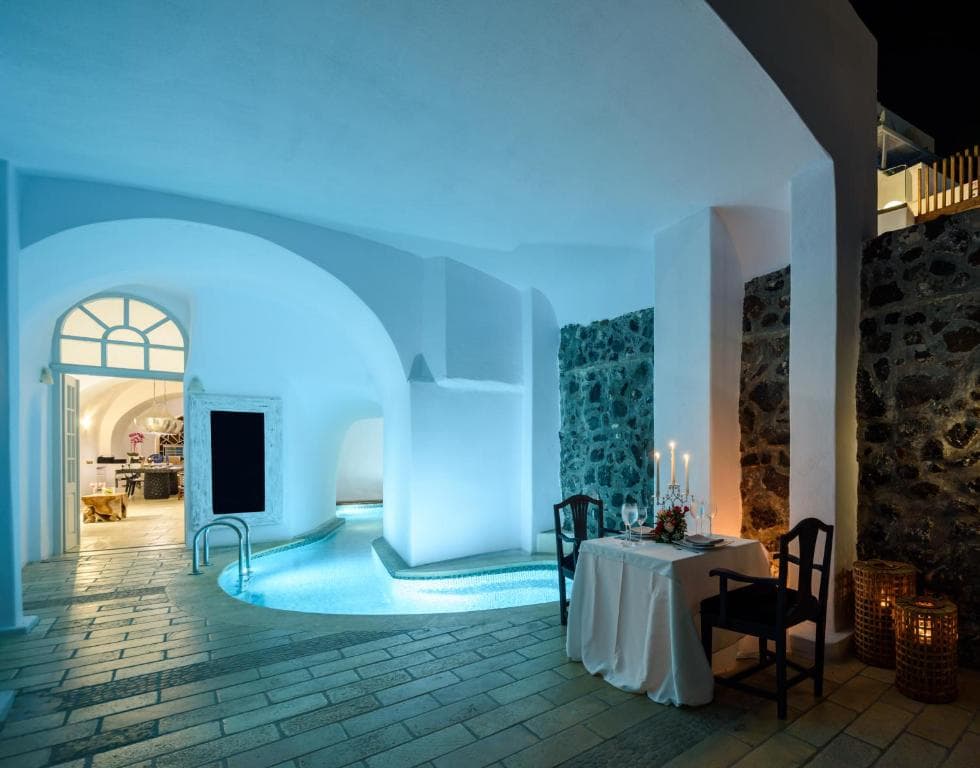 Nefeles Luxury Suites - 3