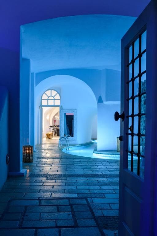 Nefeles Luxury Suites - 7
