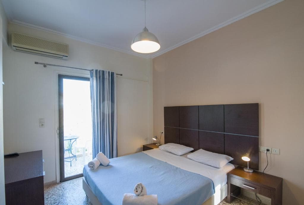 Kamari Blu Boutique Hotel - 17