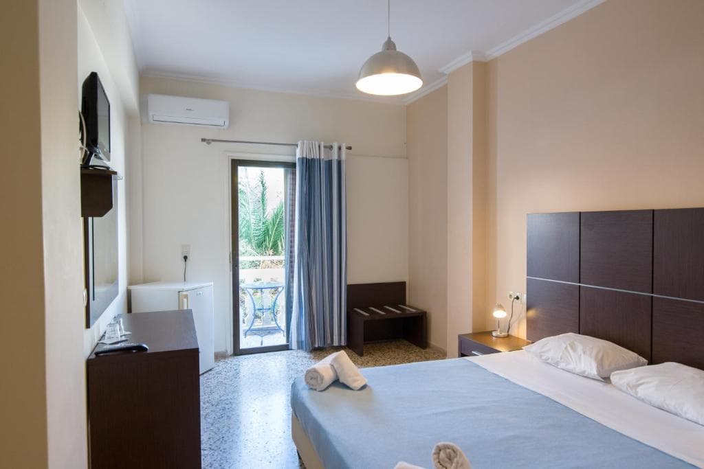 Kamari Blu Boutique Hotel - 23
