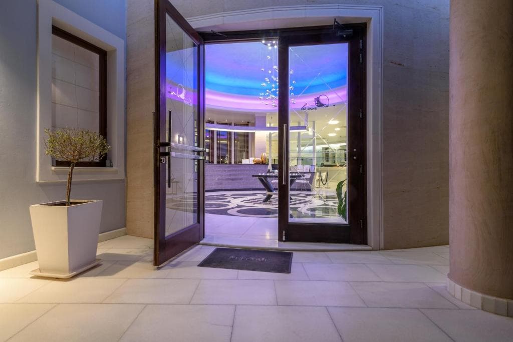 La Mer Deluxe Spa Resort - 11