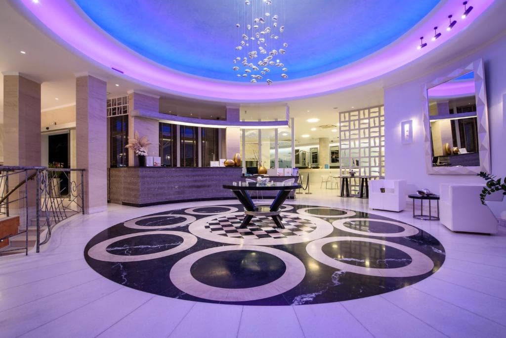 La Mer Deluxe Spa Resort - 12