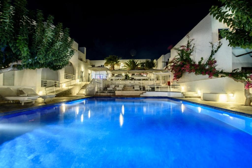 RK Beach Hotel - 2