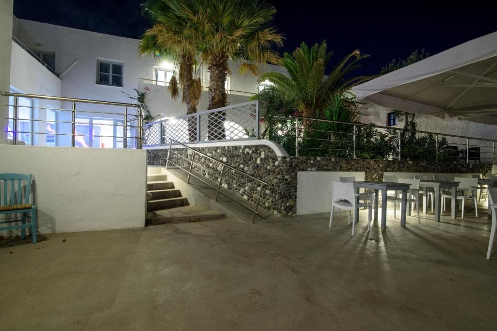 RK Beach Hotel - 16