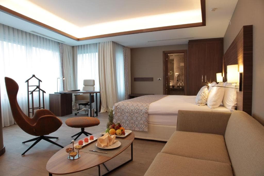 Bricks Hotel - 2