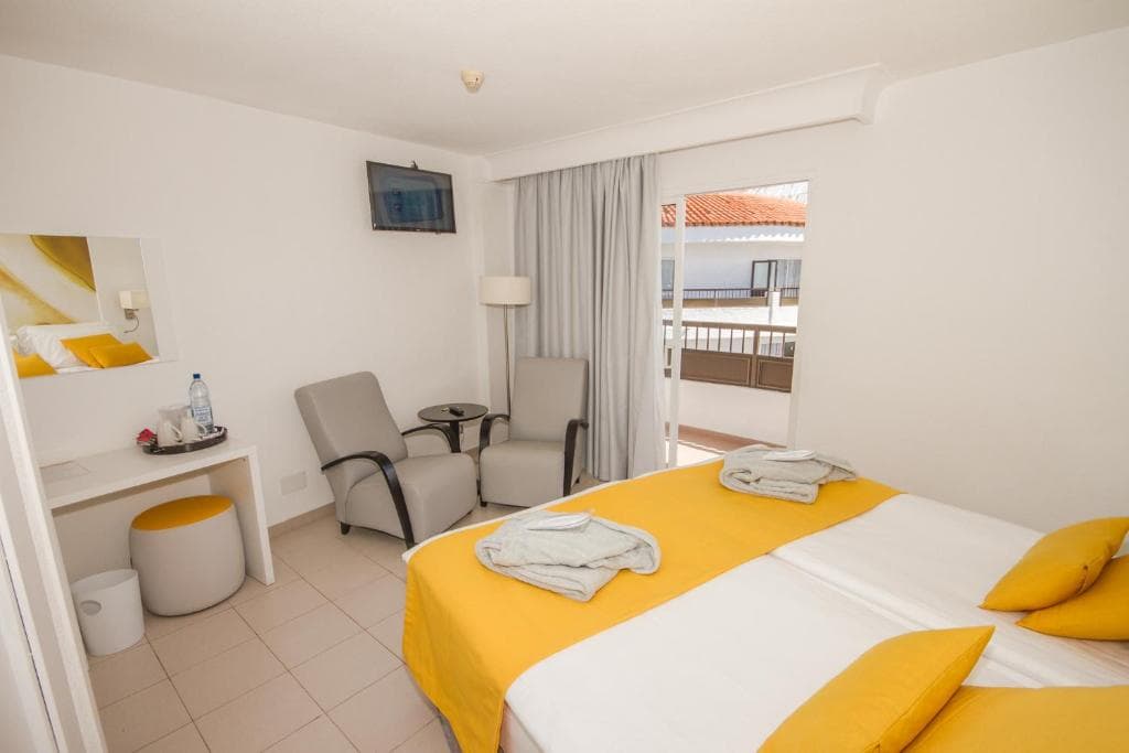 Servatur Waikiki - 24