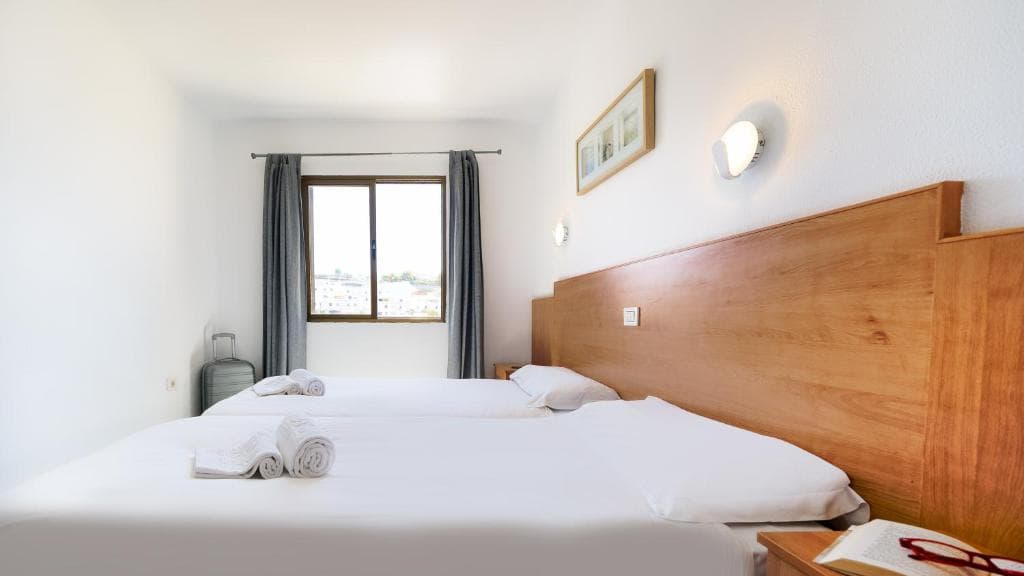 Apartamentos Roslara - 33