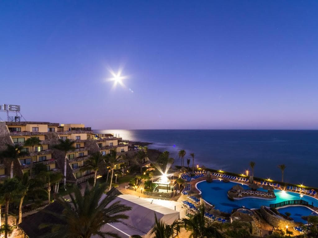 Hotel BlueBay Beach Club - 5