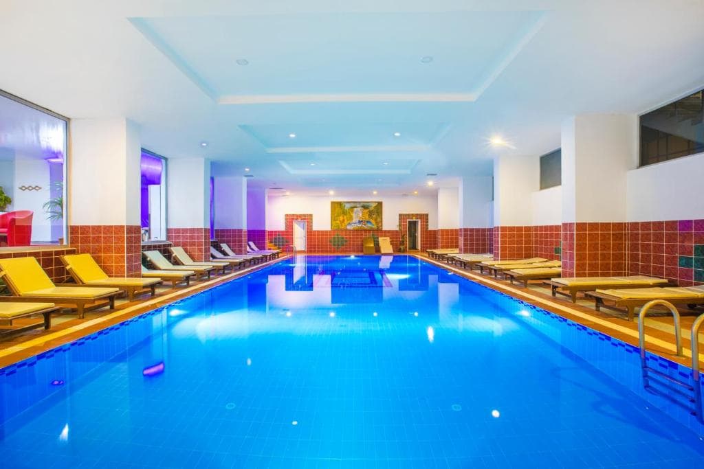 Meridia Beach Hotel - 12