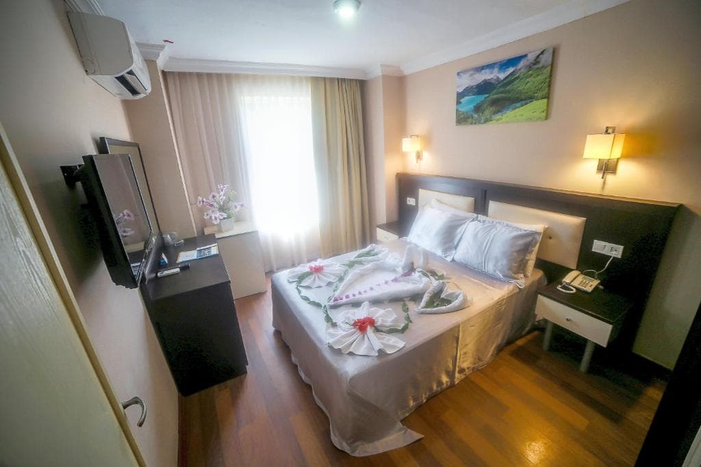 Meridia Beach Hotel - 19