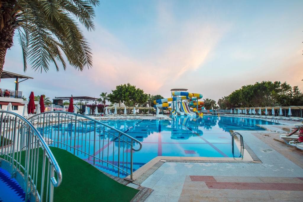 Meridia Beach Hotel - 23