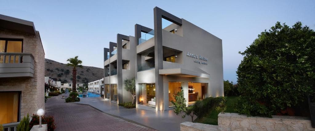 Anna's House Apts - 24