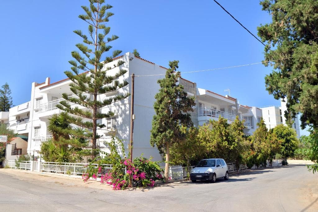 Anna Apartments - 1