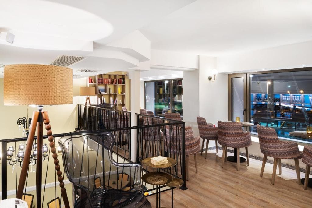 Legacy Gastro Suites - 27