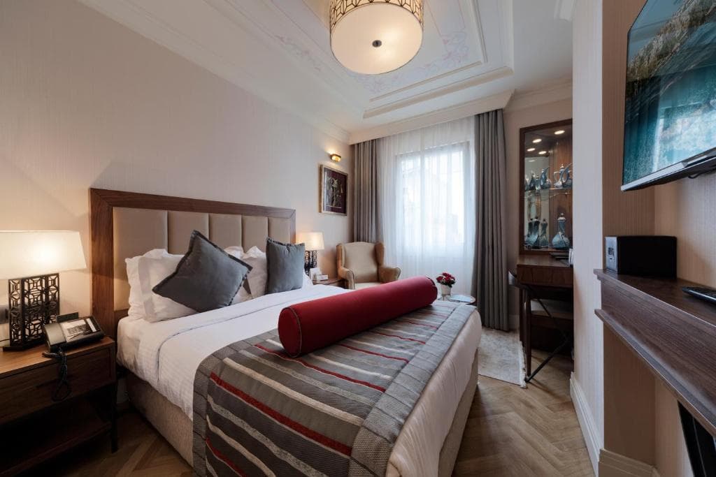 Golden Age Hotel - 30