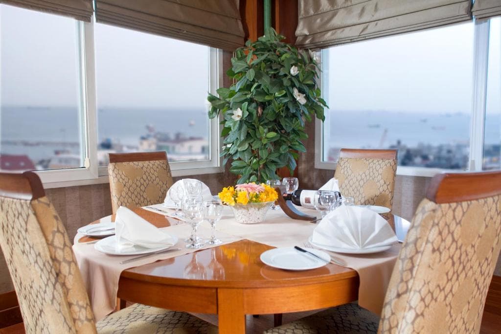 Oran Hotel - 8