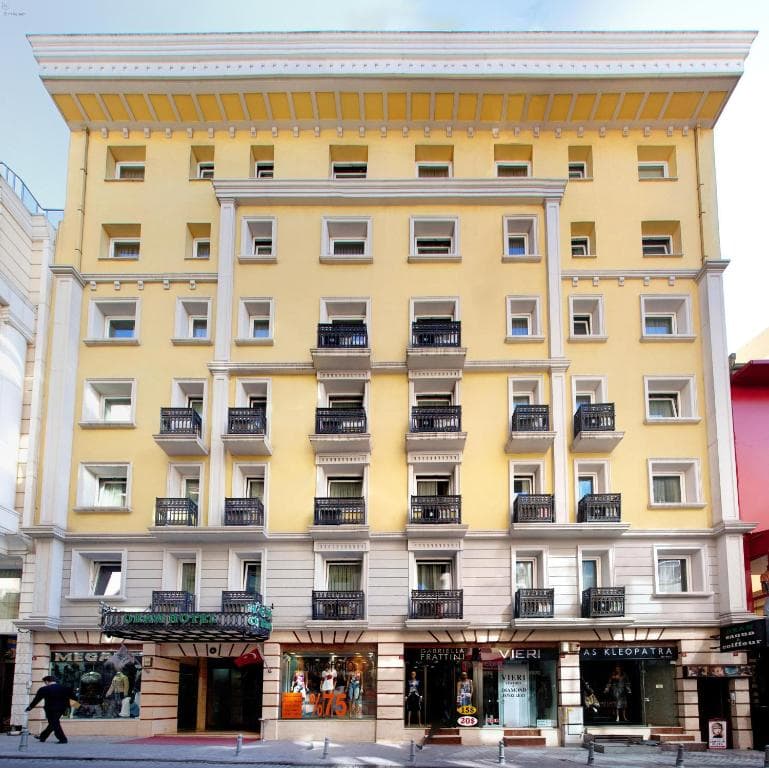 Oran Hotel - 2