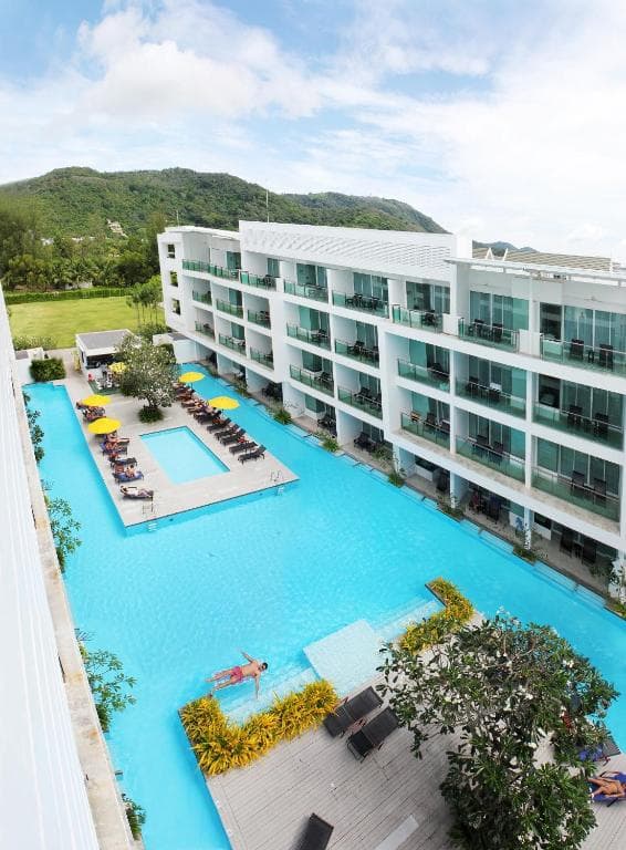 The Old Phuket - Karon Beach Resort - 20