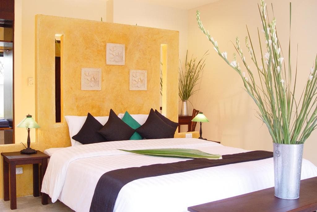 The Old Phuket - Karon Beach Resort - 29