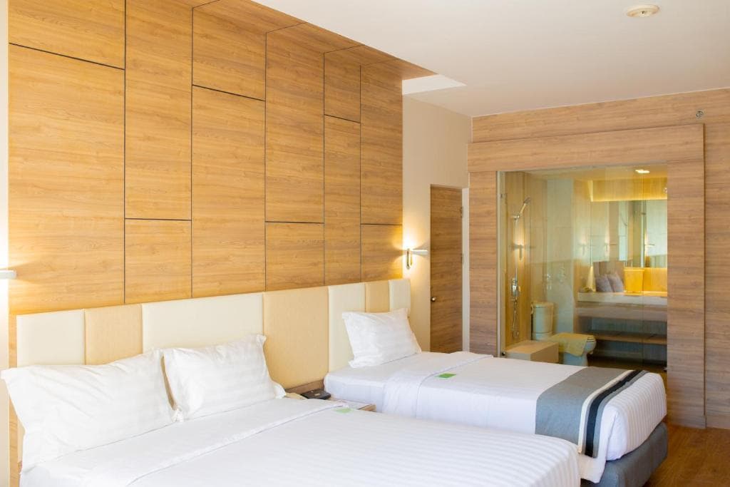 Phuket Graceland Resort and Spa - 4