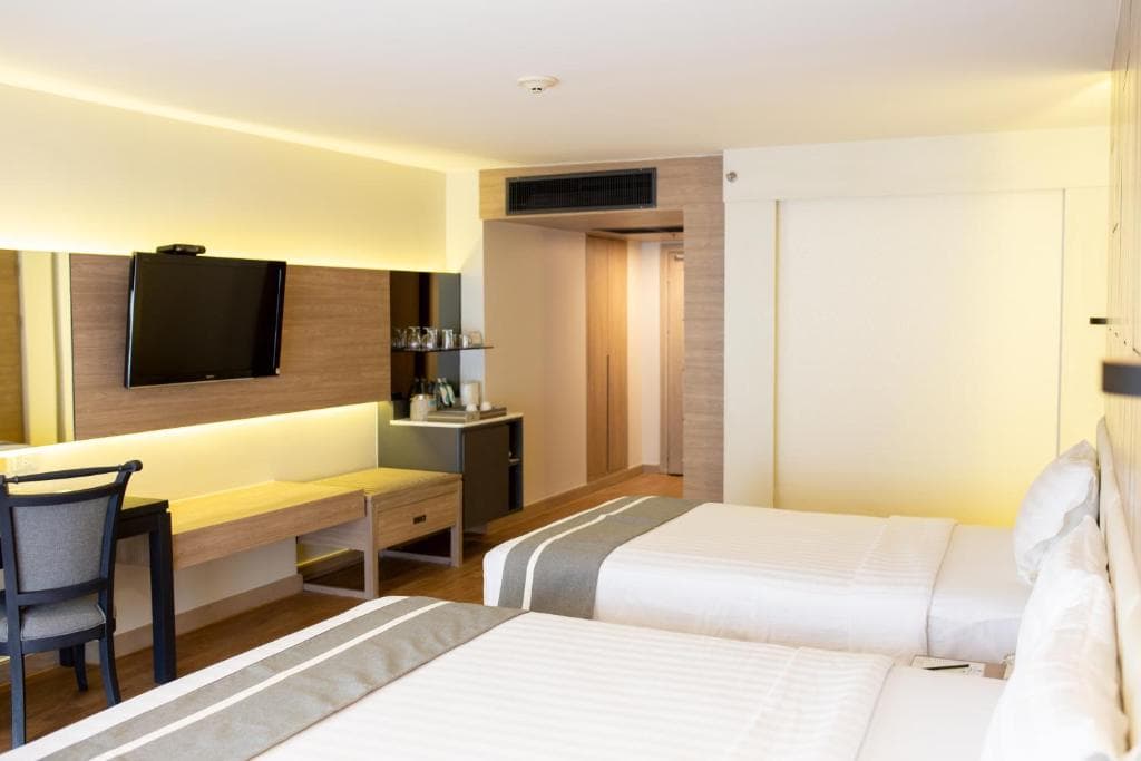 Phuket Graceland Resort and Spa - 15